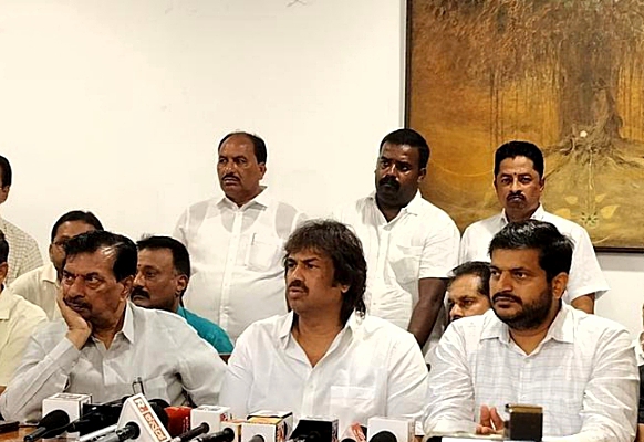 ನೀರು ಮತ್ತು ಮೇವಿಗೆ ಕೊರತೆಯಾಗದಂತೆ ಗಮನ ಹರಿಸಲಾಗುವುದು, ನಗರ ಪ್ರದೇಶದಲ್ಲಿ 24 ಗಂಟೆಯು ವಿದ್ಯುತ್ ಪೂರೈಕೆ ಯಾಗುತ್ತಿದೆ, ಶೆಡ್ ಡೌನ್, ಪವರ್ ಕಟ್ ಇಲ್ಲಾ – ಮಧು ಬಂಗಾರಪ್ಪ