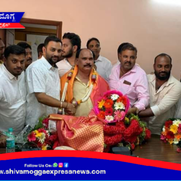 ಸೂಡ ನೂತನ ಅಧ್ಯಕ್ಷ  ಎಚ್.ಎಸ್ ಸುಂದರೇಶ್  ಅಧಿಕಾರ ಸ್ವೀಕಾರ.