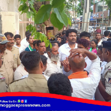 ದುರ್ಗಿಗುಡಿ ಮತ ಕೇಂದ್ರದ ಬಳಿ ಪ್ರತಿಭಟನೆ ! ಕಾರಣವೇನು ?