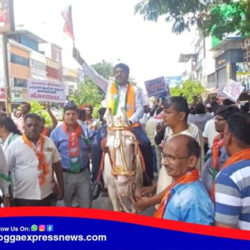 ಸರ್ಕಾರದ ವಿರುದ್ಧ ಬಿಜೆಪಿ ವಿನೂತನ ಪ್ರತಿಭಟನೆ ! ಕುದುರೆ ಏರಿ ಬಂದ ಡಿ ಎಸ್ ಅರುಣ್ !