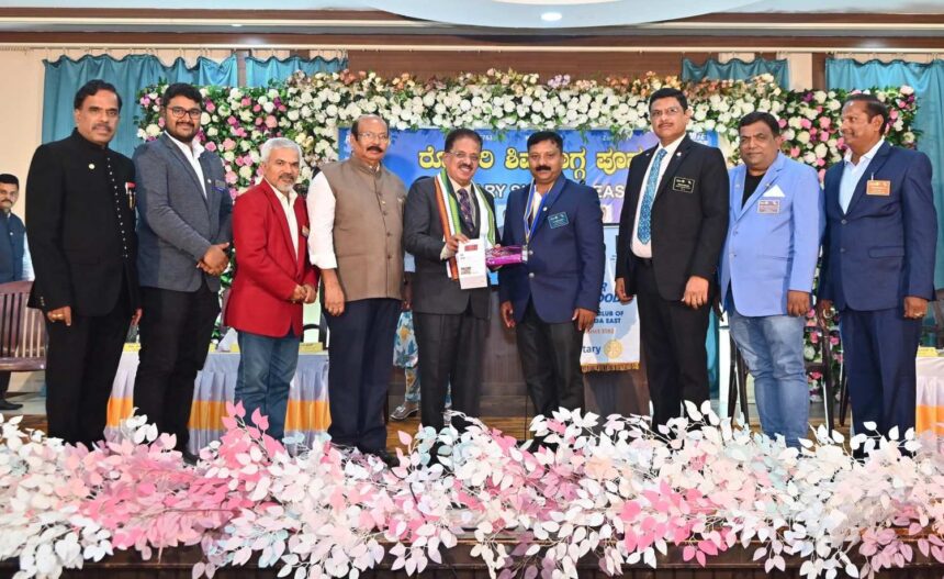 ಮಾನವೀಯ ಸೇವೆಯಿಂದ ಜೀವನದಲ್ಲಿ ಸಾರ್ಥಕತೆ: ರೋಟರಿ ಶಿವಮೊಗ್ಗ ಪೂರ್ವದಲ್ಲಿ ಪದವಿ ಪ್ರಧಾನ ಸಮಾರಂಭ! 🤝